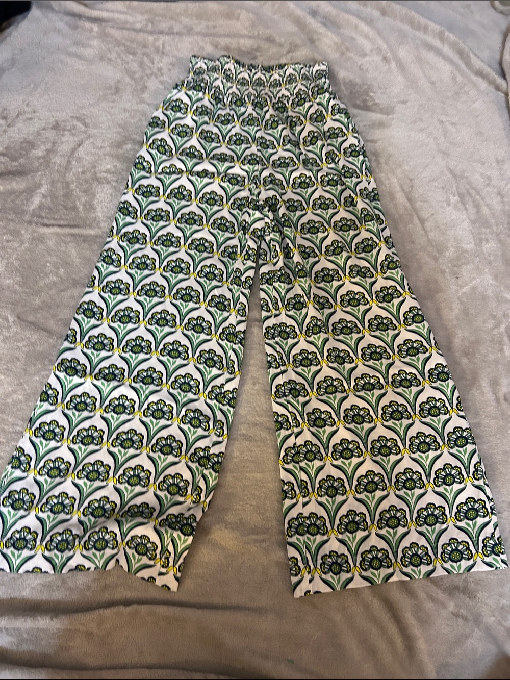 Maeve (Anthro) saria smocked wide-leg pants